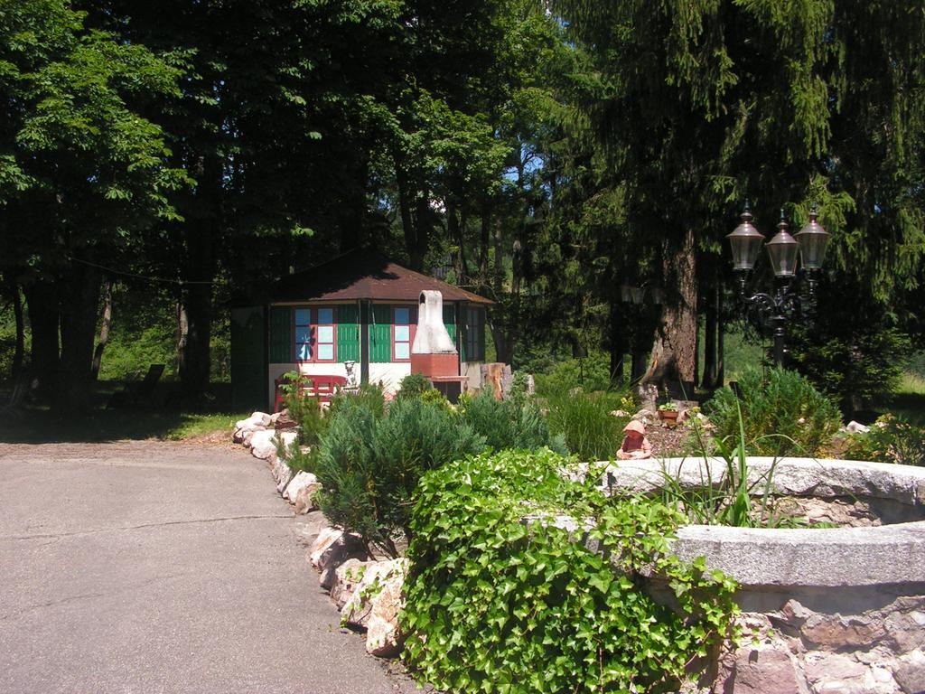 Hotel Sternen Lenzkirch Exterior photo