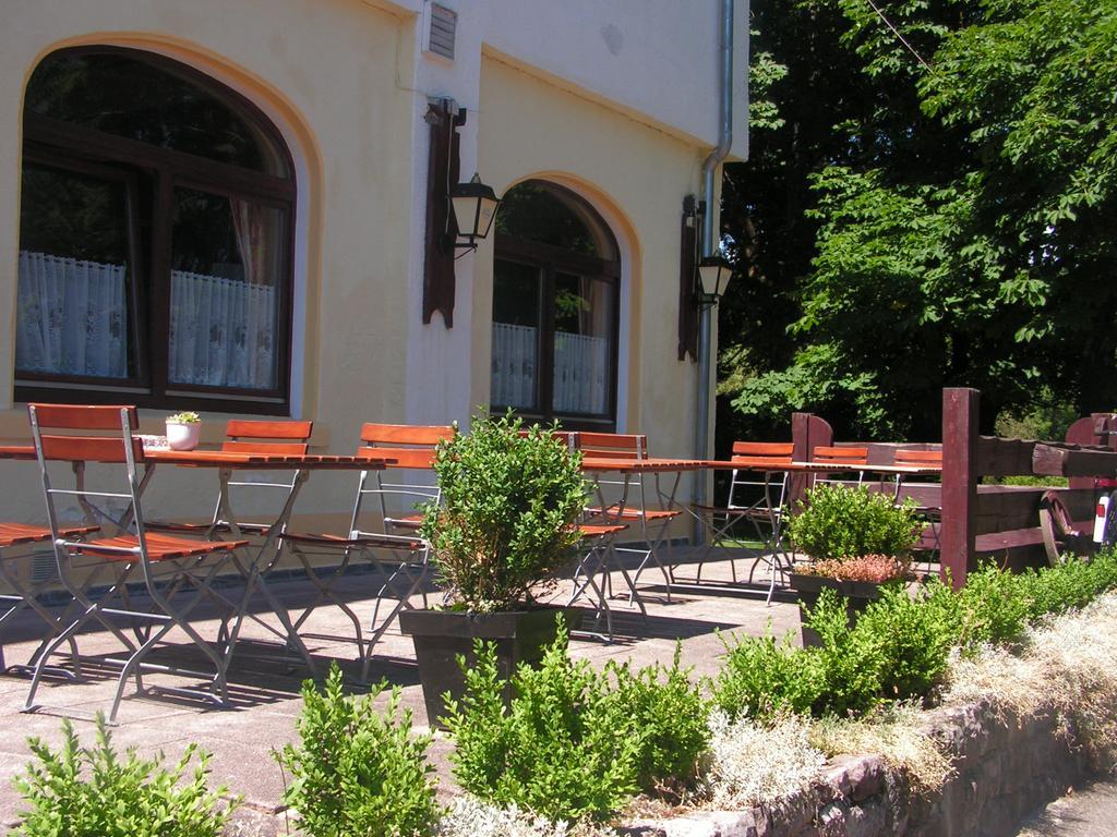 Hotel Sternen Lenzkirch Exterior photo
